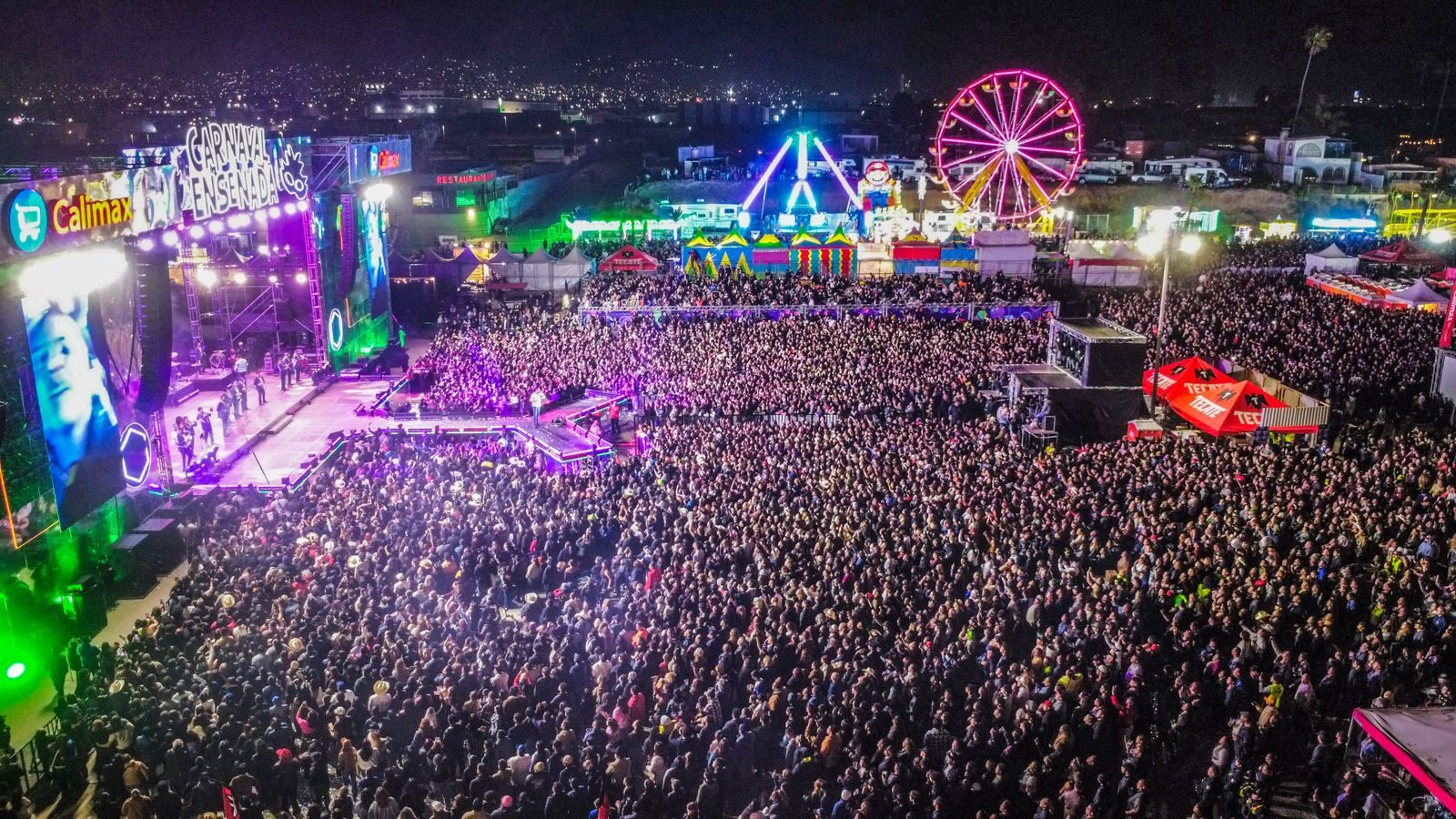 Banda MS en el Gran Carnaval de Ensenada.