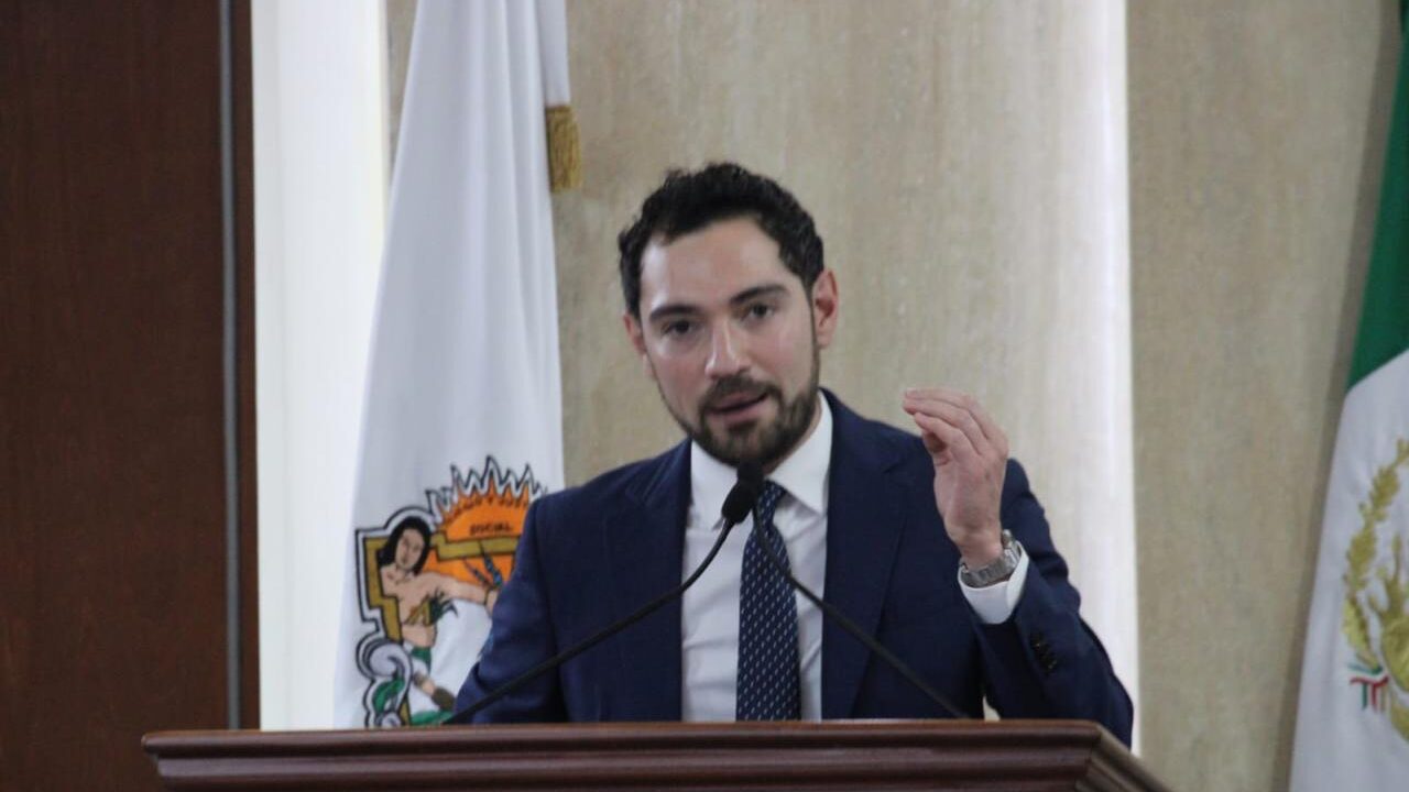 Diputado Jaime Cantón.
