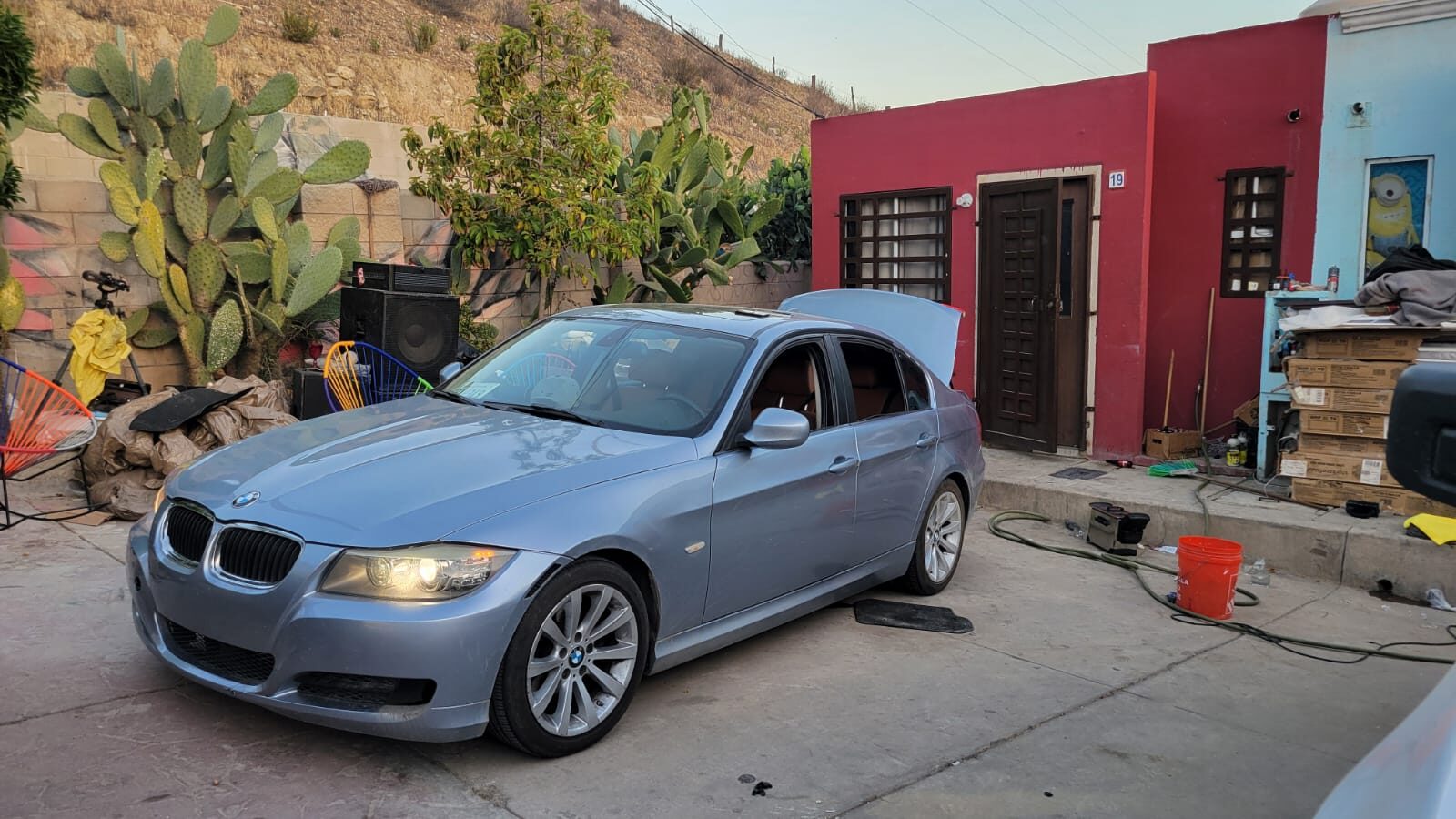 Domicilio de Tecate donde se decomisó armamento y municiones.