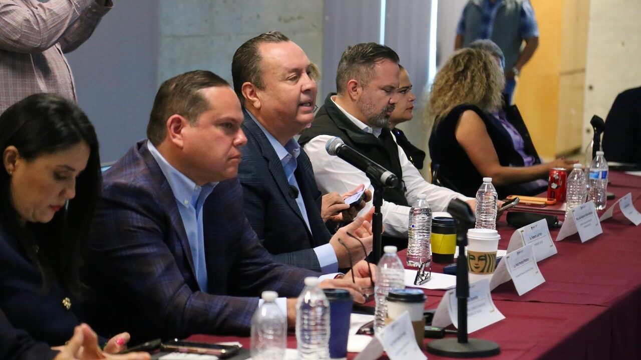 Empresarios y gobierno municipal