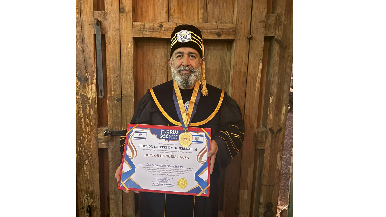 Doctor Honoris Causa Luis Fernando González Vergara