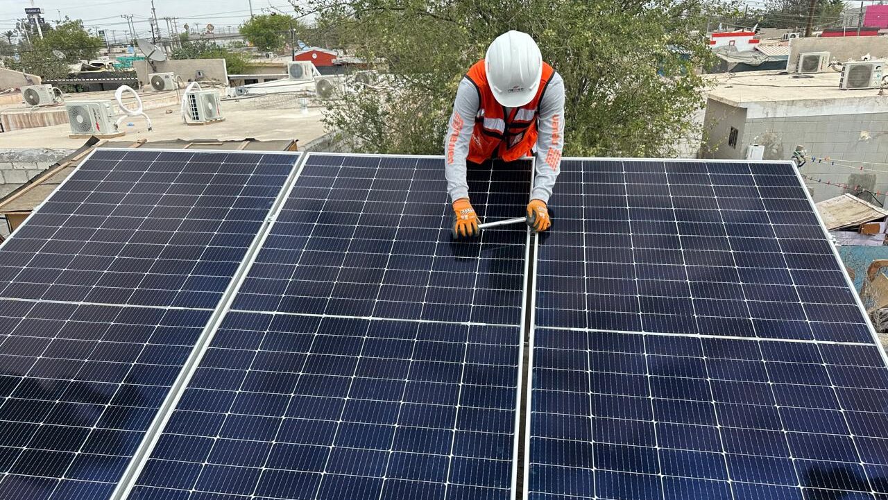 paneles solares CFE